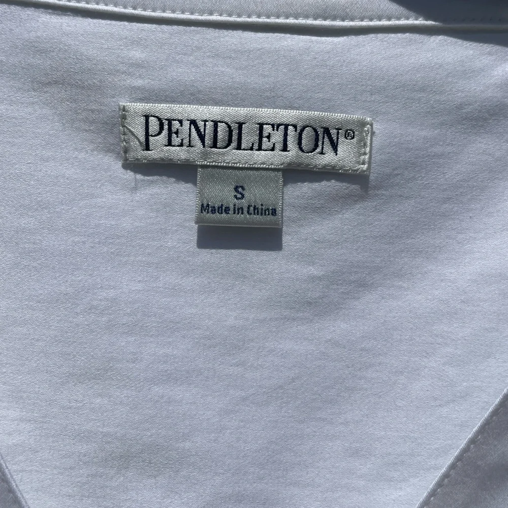 Pendleton White, Ruffled, Blouse - Picture 2 of 8